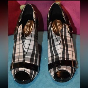 Black & Cream Plaid Stiletto Heels Size 8